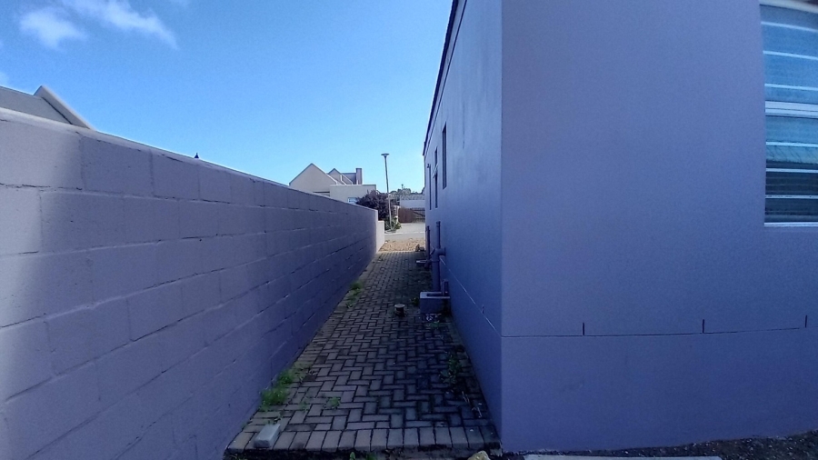 3 Bedroom Property for Sale in Vredenburg Western Cape